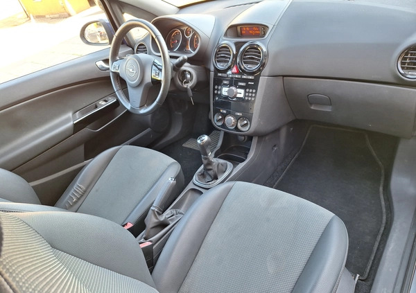 Opel Corsa cena 16500 przebieg: 174000, rok produkcji 2010 z Sochaczew małe 79